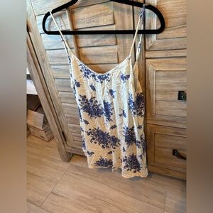 Mimi Chica Floral Romper with Pockets in Ivory with Blue Flowers Size Large